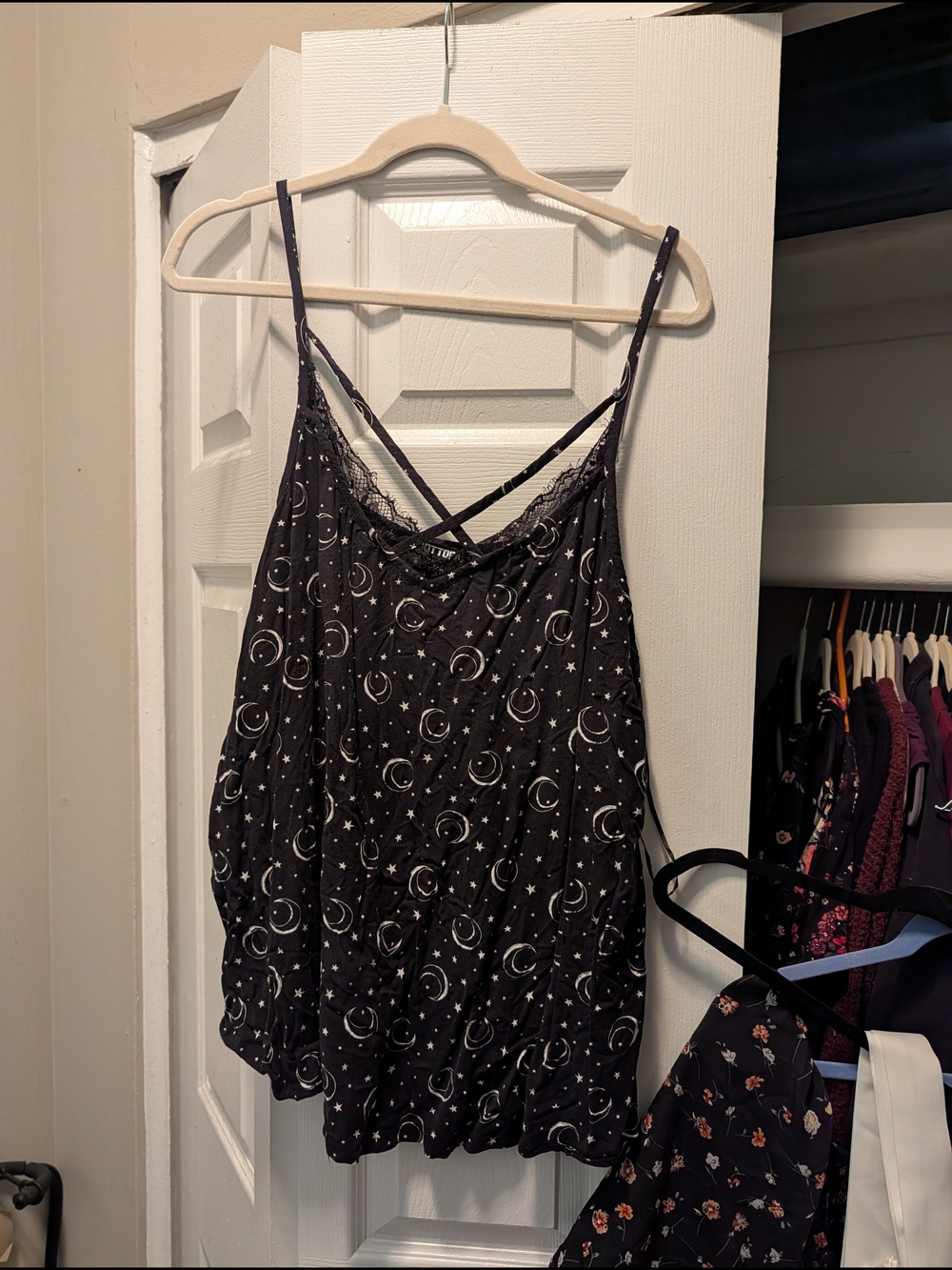 Hot Topic Size 3 Black Moon & Star Print Lace-Trim Cami Tank